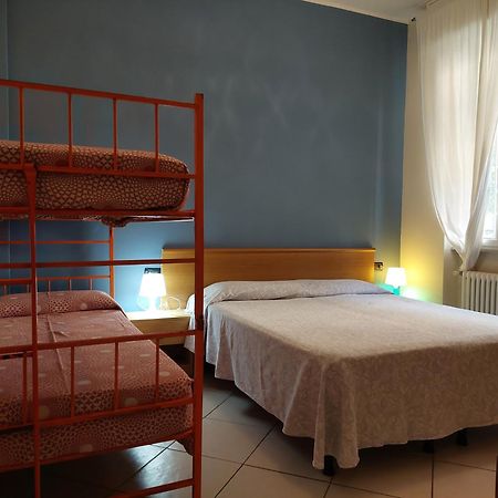 50 Metri Dal Mare - Free Parking E A/C Apartment Пиетра Лигуре Екстериор снимка