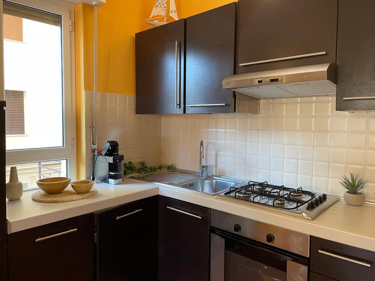 50 Metri Dal Mare - Free Parking E A/C Apartment Пиетра Лигуре Екстериор снимка
