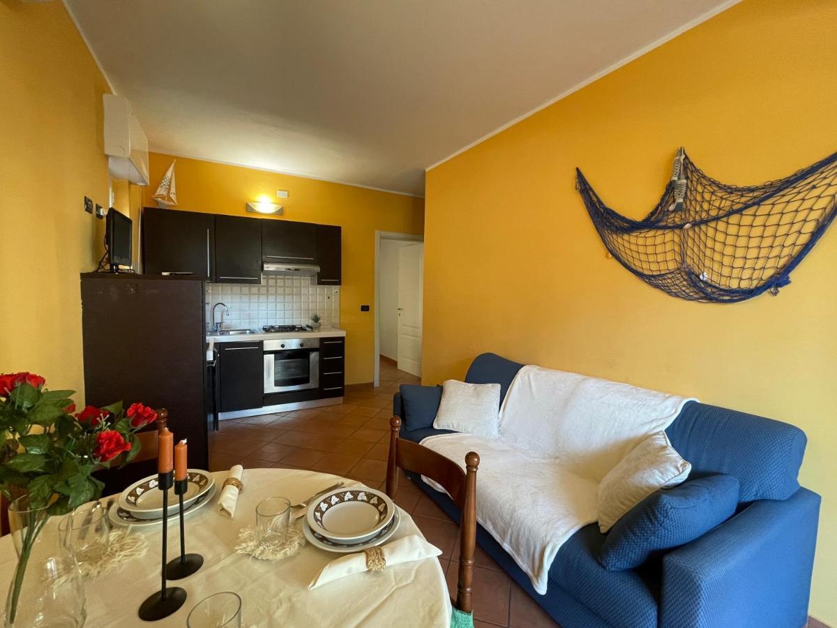 50 Metri Dal Mare - Free Parking E A/C Apartment Пиетра Лигуре Екстериор снимка