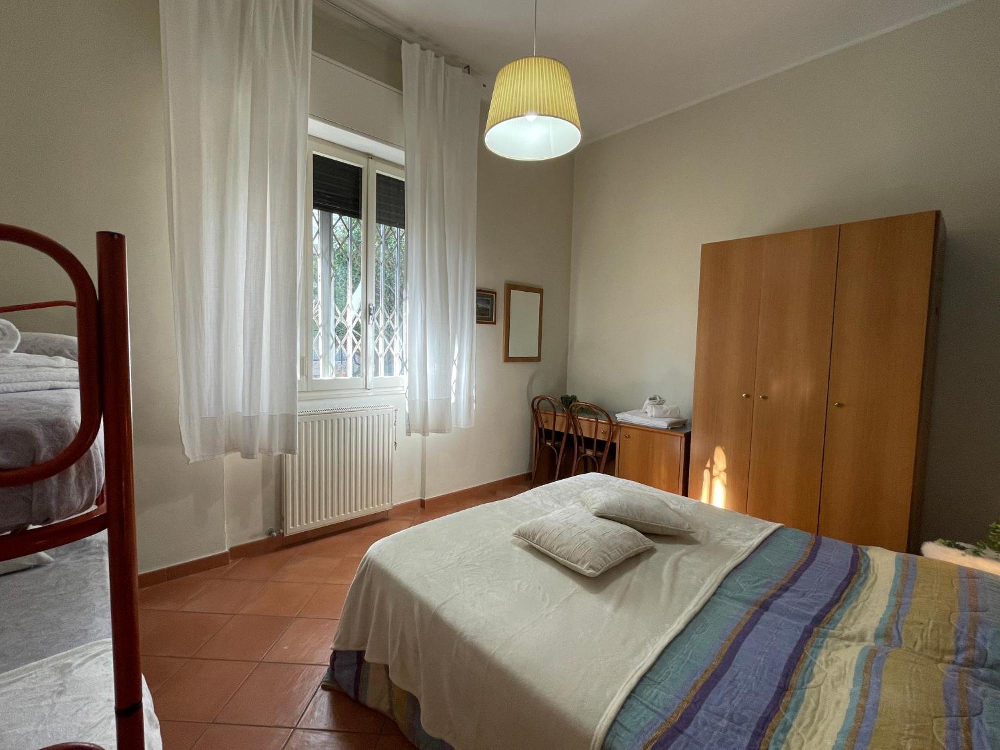 50 Metri Dal Mare - Free Parking E A/C Apartment Пиетра Лигуре Стая снимка