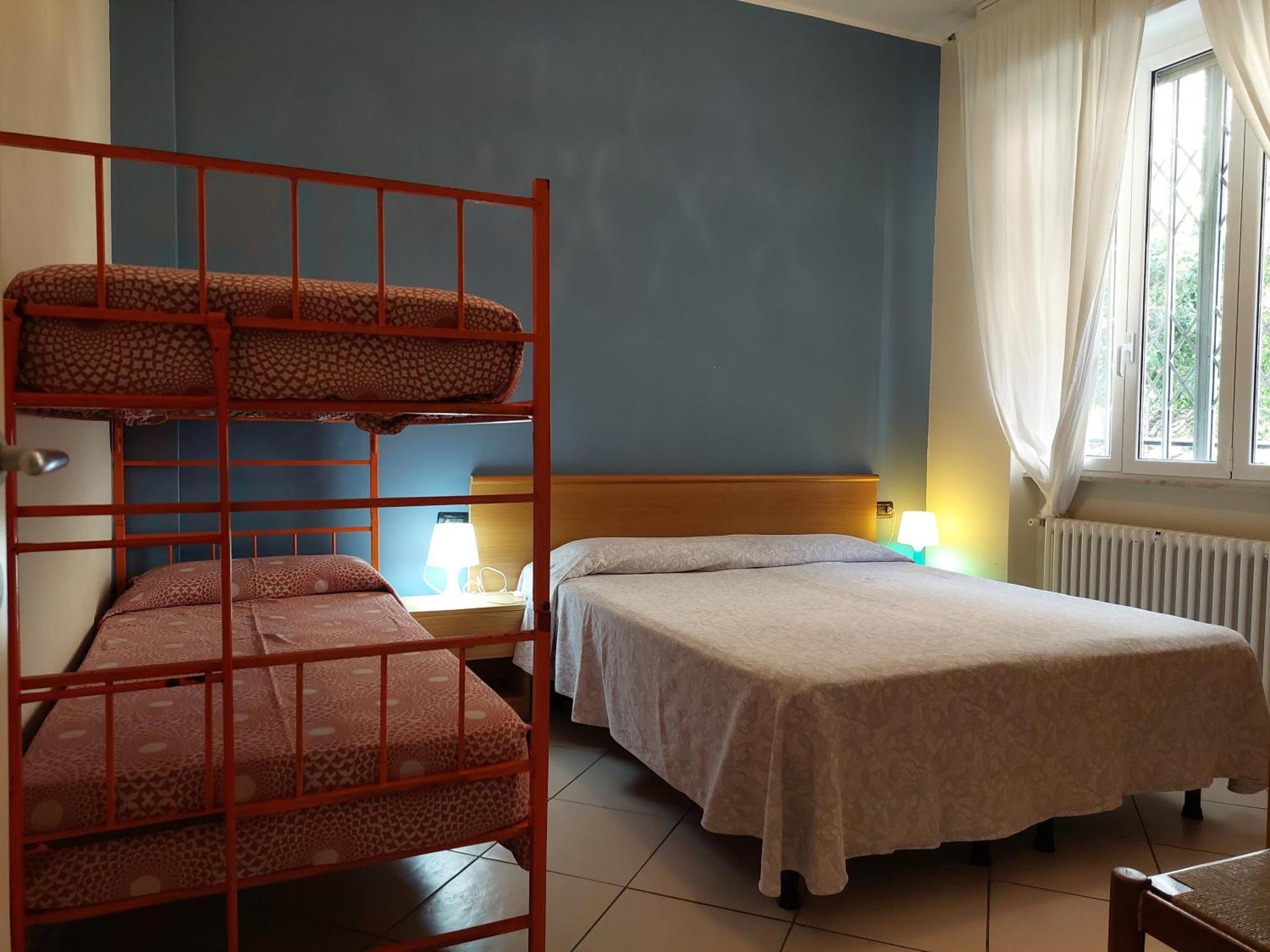 50 Metri Dal Mare - Free Parking E A/C Apartment Пиетра Лигуре Екстериор снимка