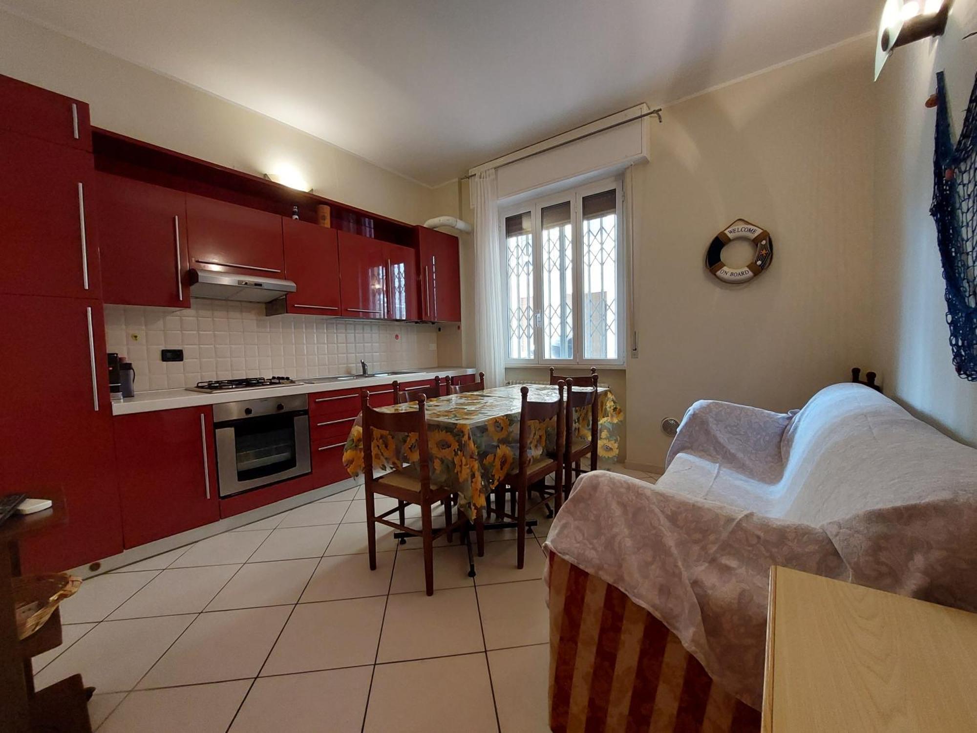 50 Metri Dal Mare - Free Parking E A/C Apartment Пиетра Лигуре Екстериор снимка